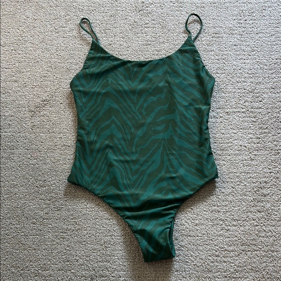 Mikoh Other - MIKOH Green Zebra Print Swimsuit